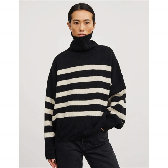 Skall Studio Silene T-neck Strik, Black/Sand Stripe